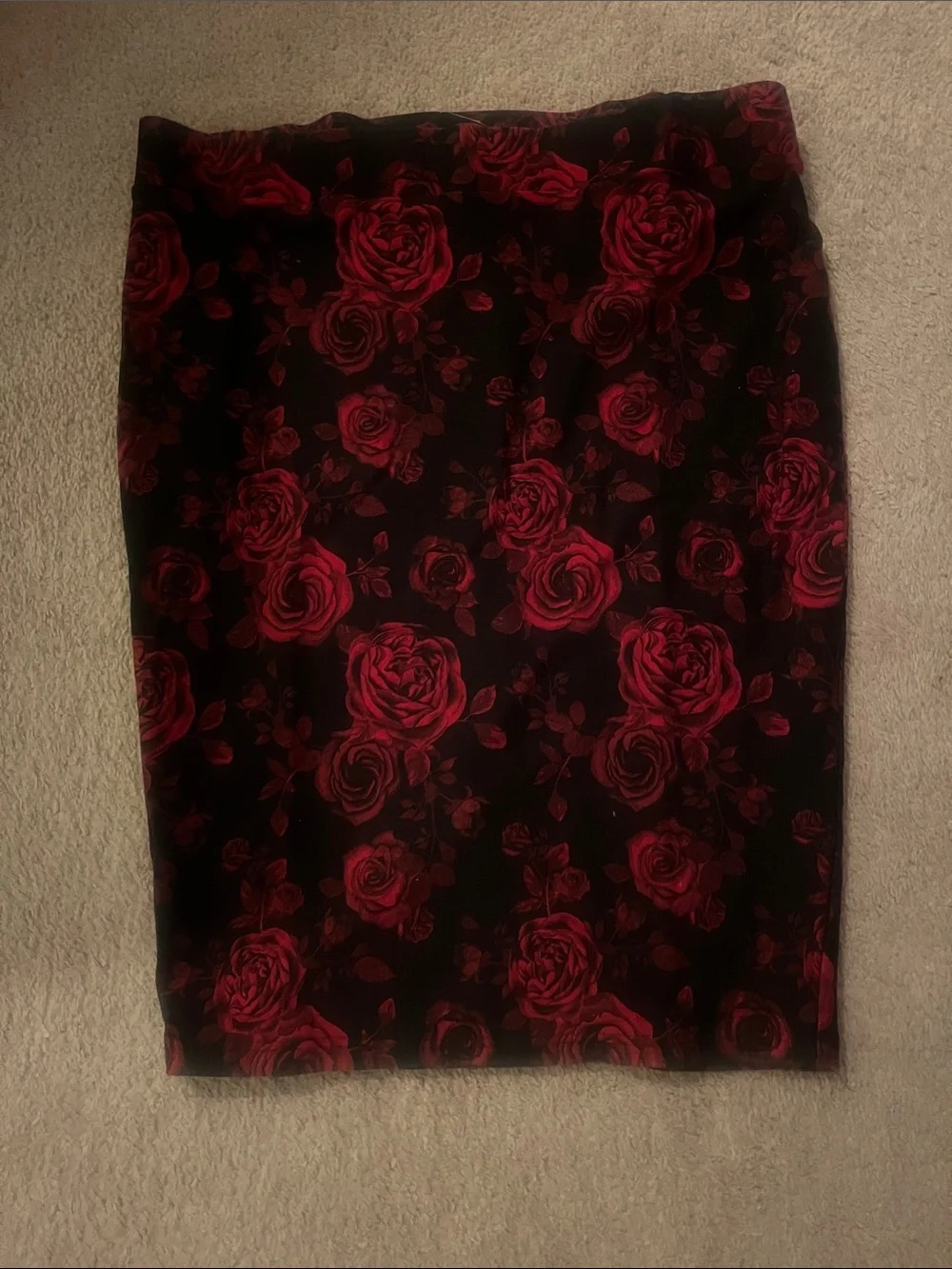 Torrid Skirt with Red Rose Print - Picture 1 of 4